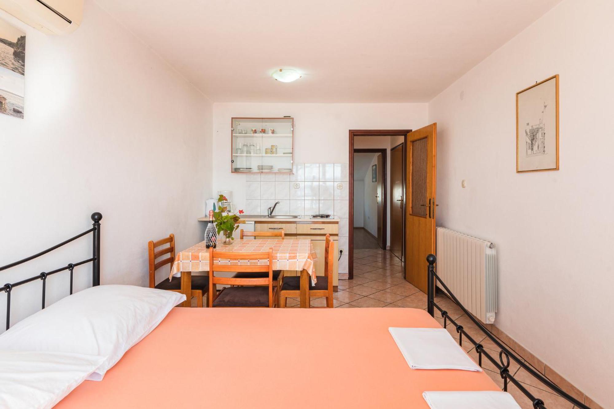 Ivan Crikvenica Chambre photo